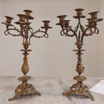 Coppia di candelieri in bronzo dorato Coppia di candelieri in bronzo dorato