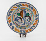 Piatto da parete in maiolica smaltata