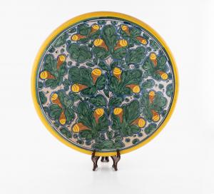 Piatto da parete in maiolica smaltata