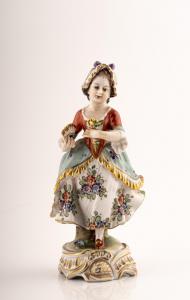 Statuina in porcellana con dama in stile Capodimonte