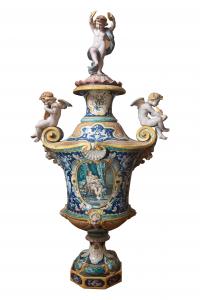Grande vaso ad anfora, Firenze manifattura Jafet Torelli (1874-1898) Grande vaso ad anfora, Firenze manifattura Jafet Torelli (1874-1898)