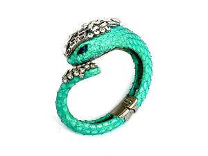Roberto Cavalli, Bracciale animalier in pitone azzurro e cristalli Swarovsky Roberto Cavalli, Bracciale animalier in pitone azzurro e cristalli Swarovsky