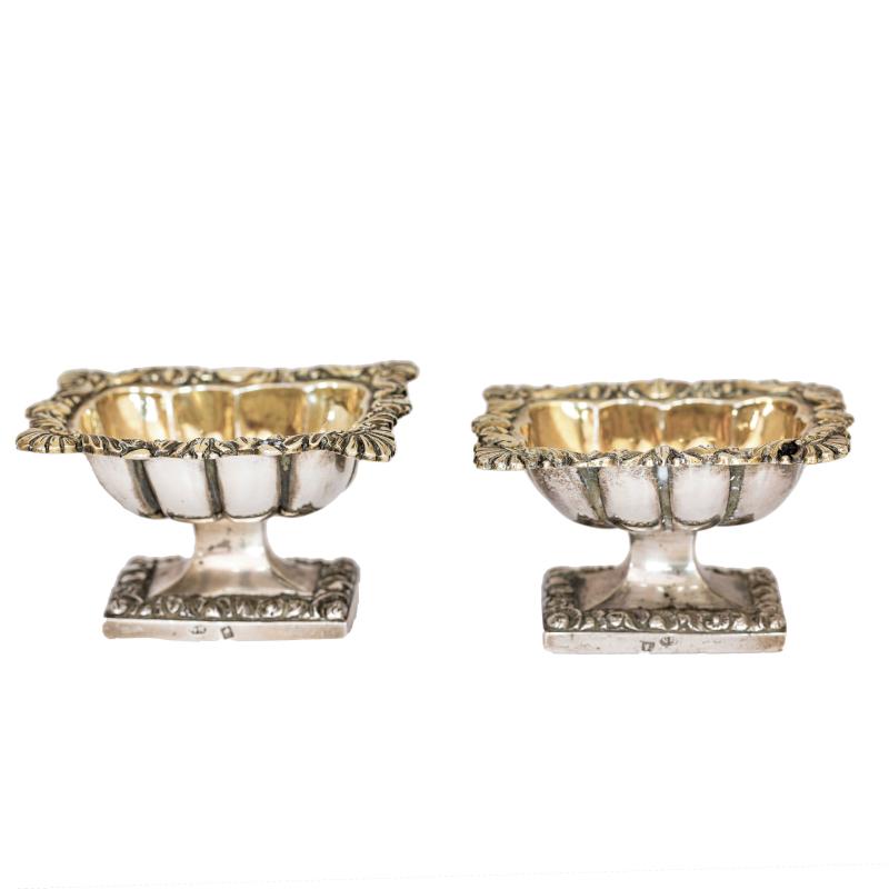Coppia di saliere in argento Coppia di saliere in argento