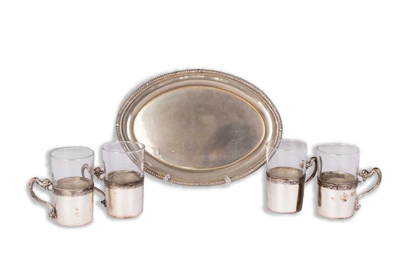 Set di bicchieri da liquore in vetro e metallo argentato, Distillerie Buton Set di bicchieri da liquore in vetro e metallo argentato, Distillerie Buton