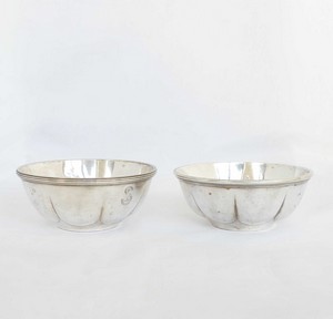 Due vaschette in metallo argentato