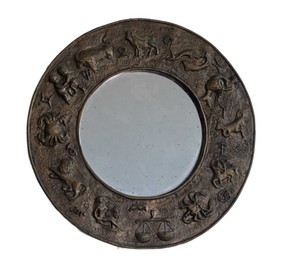 Specchio in metallo sbalzato