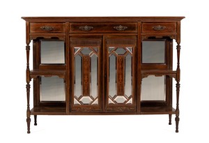 Credenza in castagno d’India