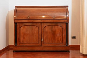 Bureau a cylindre in mogano biondo Bureau a cylindre in mogano biondo