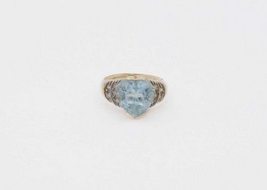 Anello in oro 750 con acquamarina centrale e diamanti