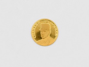 Medaglia in oro con il ritratto di Charles De Gaulle, Enciclopedia numismatica internazionale