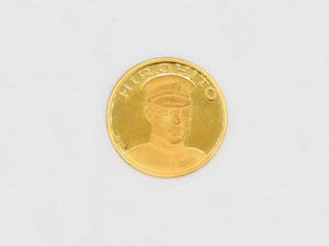 Medaglia in oro con il ritratto di Hirohito, Enciclopedia numismatica internazionale