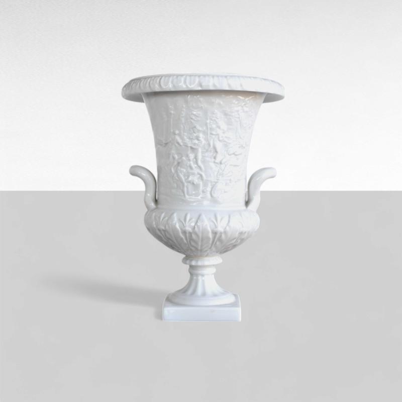 Vaso Medici in porcellana bianca, Richard Ginori Vaso Medici in porcellana bianca, Richard Ginori