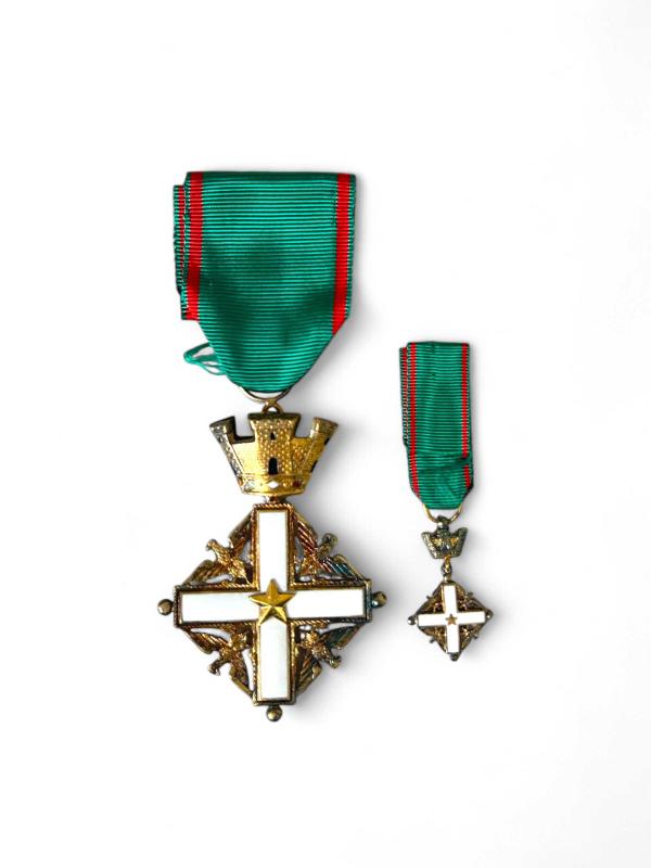 Cavaliere dell'Ordine al Merito della Repubblica Italiana Cavaliere dell'Ordine al Merito della Repubblica Italiana