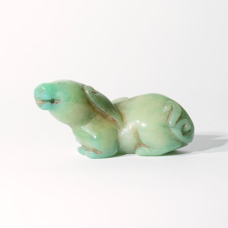 Intaglio cinese in giada verde mela