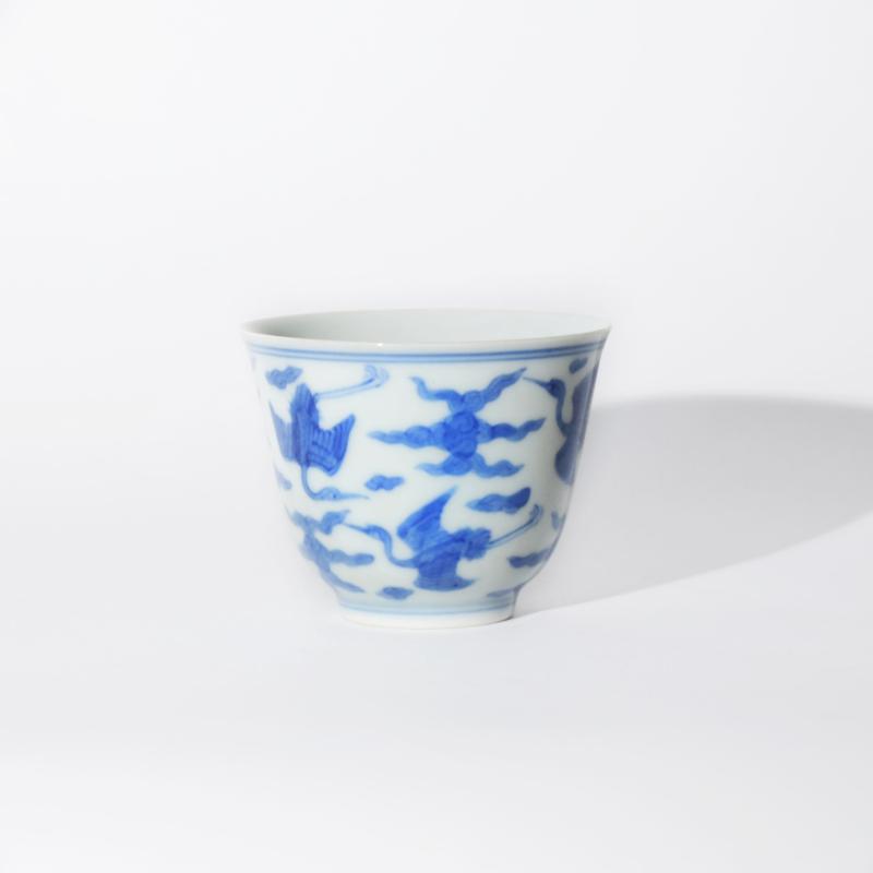 Coppa cinese bianco-blu con gru