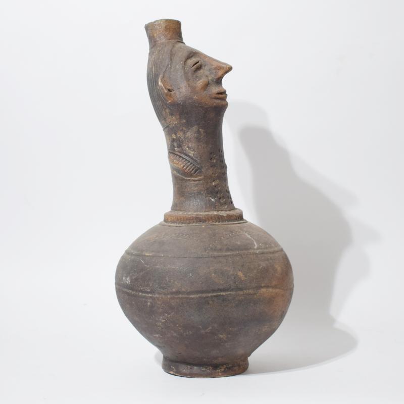 Vaso africano in terracotta Vaso africano in terracotta