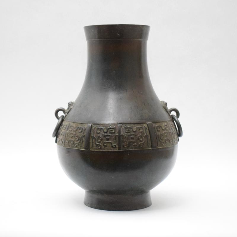 Grande vaso cinese in bronzo Hu Grande vaso cinese in bronzo Hu