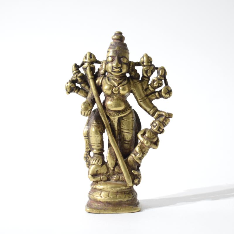 Bronzo devozionale raffigurante Durga Mahishasuramardini Bronzo devozionale raffigurante Durga Mahishasuramardini