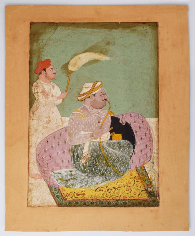 Dipinto raffigurante nobile Rajput che fuma la huqqa Dipinto raffigurante nobile Rajput che fuma la huqqa